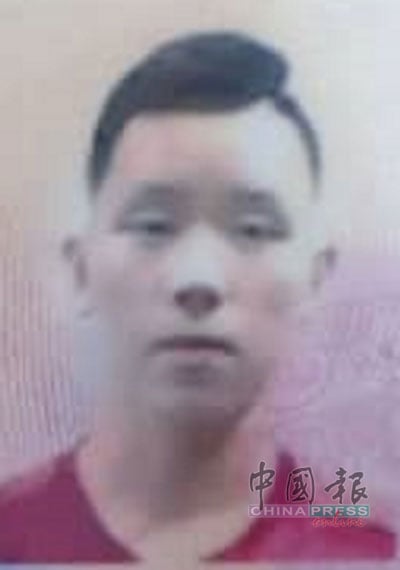 死者李明鸿（译音）。