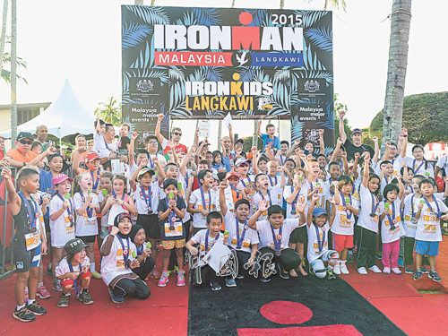 IRONKIDS短跑賽在正式比賽前夕進行，向下一代推廣鐵人運動。