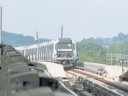 捷運公司在桂莎中環（Kwasa Sentral）捷運站，進行列車行走測驗。