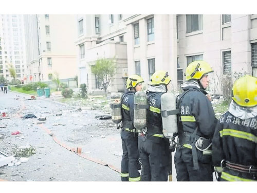 哈爾濱民宅石油氣爆炸3死 1人被氣浪震飛出大廈外