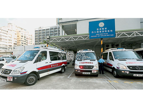  ■衝鋒隊是以一輛衝鋒車為基本單位，而且也是香港警隊中，功能相當全面的前線單位，能夠處理嚴重罪案、緊急狀況或突發案件。