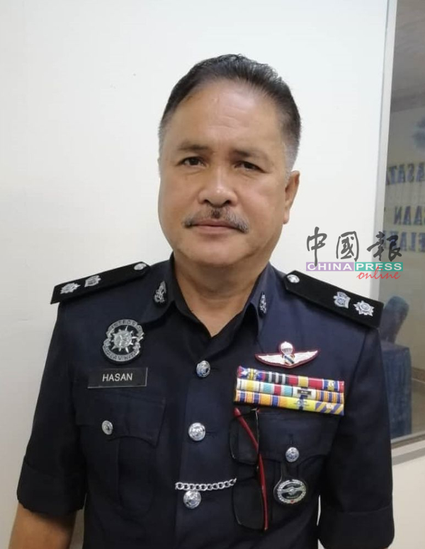 ■哈山峇斯里：4名男司机包括一名军人，因涉及飙车活动，遭警方扣留。