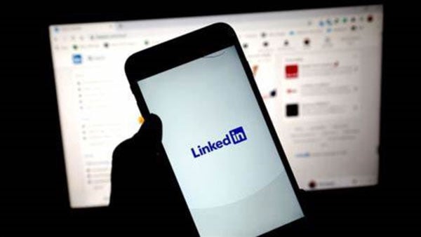 LinkedIn5亿用户个资外泄。