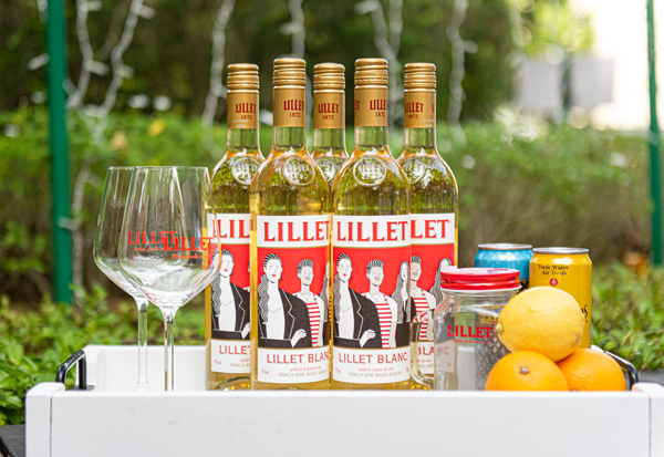 Lillet配合150周年庆推出的限量版瓶子。