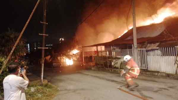 houses,burned