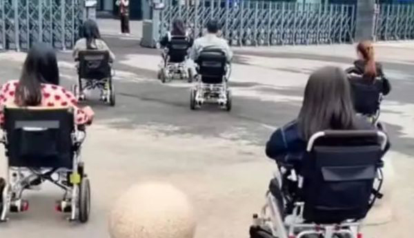 广州电动轮椅族