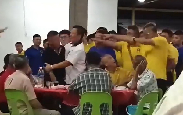 马华打架