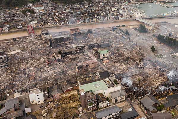 日本强震｜增至48死逾千房屋毁21世纪第4致命地震| 中國報China Press