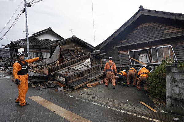 日本强震