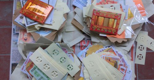 江苏南通称封建迷信 宣布禁售冥币纸钱