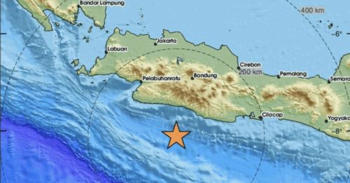 印尼爪哇岛海域6.5级地震 耶加达等多区摇晃