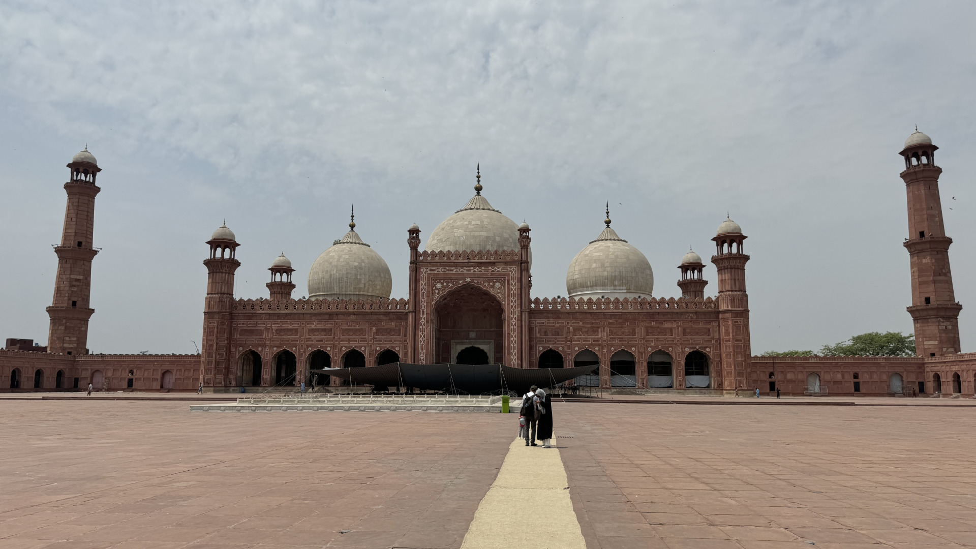 ■在拥有2000年历史、历经6个朝代的Lahore ，常见类似的城堡与清真寺。