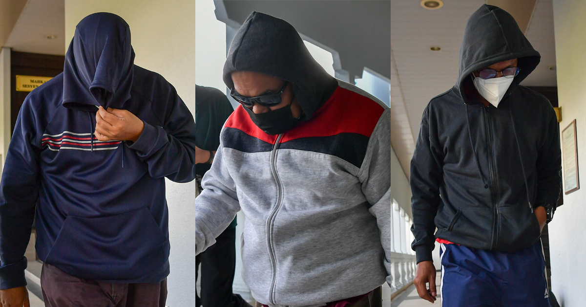 3名被告皆戴着口罩和穿着连帽衫，以遮挡脸部。