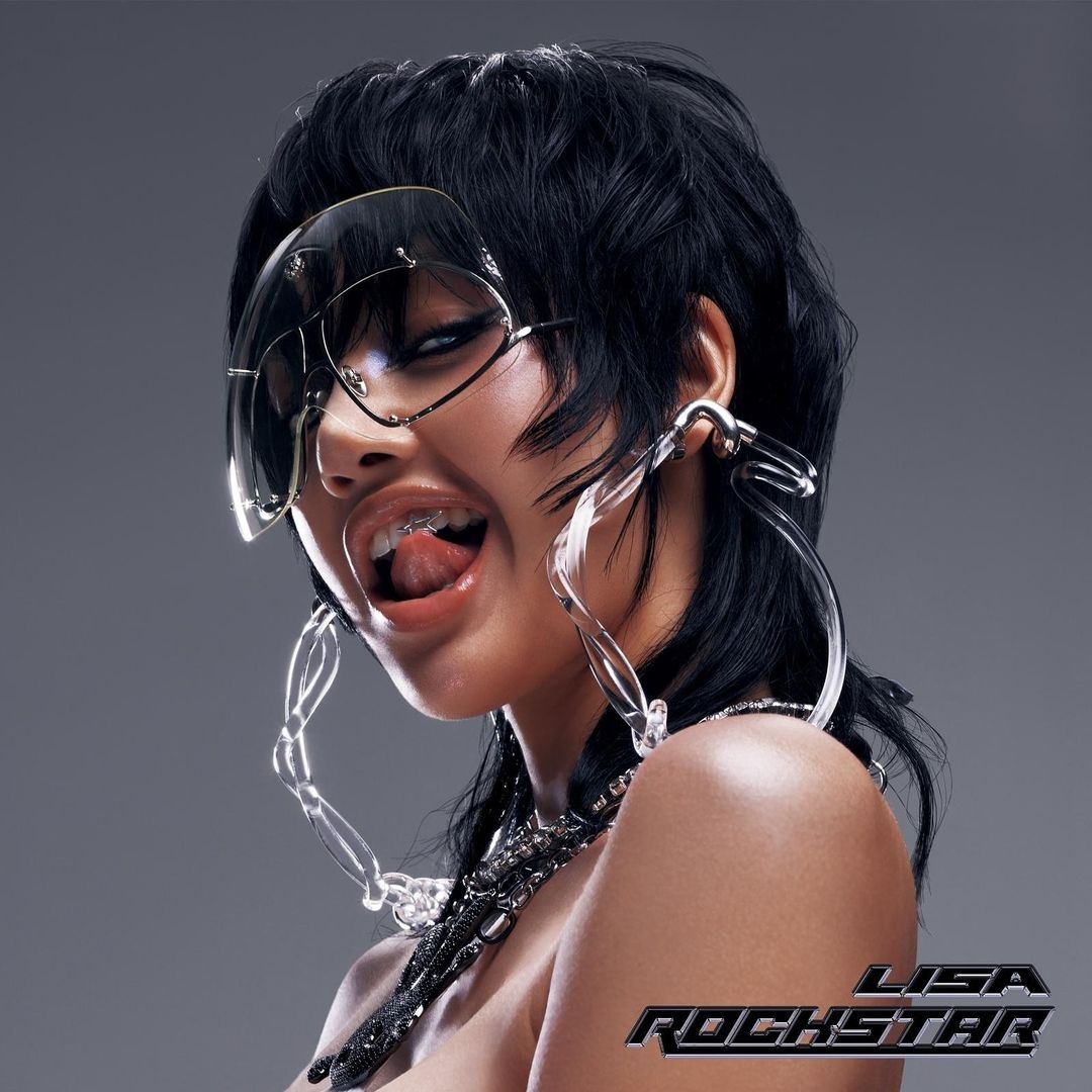 有网友指Lisa全新单曲《Rockstar》有种族歧视嫌疑。