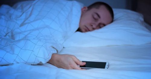 睡觉1习惯不改 罹癌几率增55% 还有肥胖风险　
