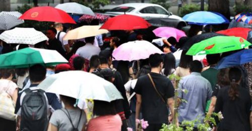 半岛7州属 砂部分地区 雷雨至1PM