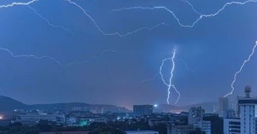 西马东部及南部 27日至下月初 持续性大雨